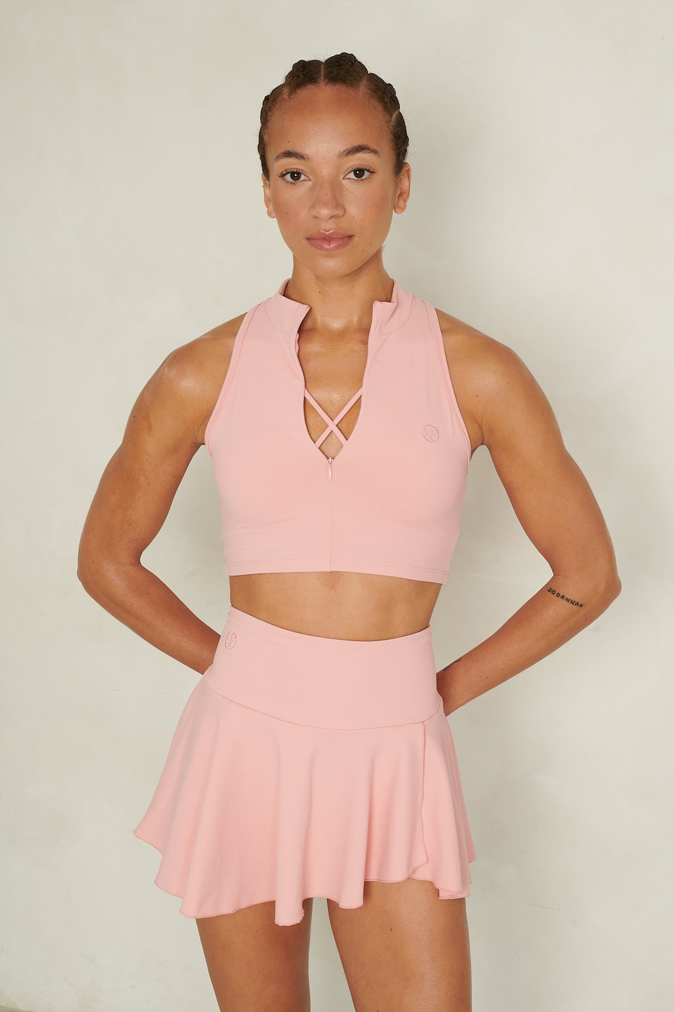 CRISS-CROSS ZIP CROP TOP